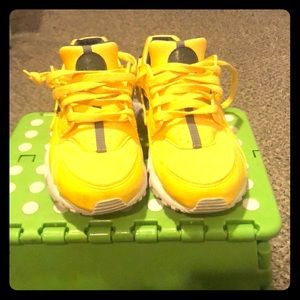 yellow womens huaraches
